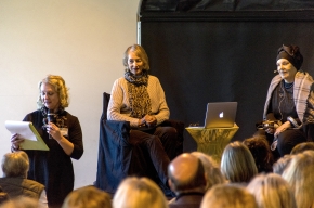 Festival Director Michaela Bolzan introduces Janet Hawley and Wendy Whiteley. Photo by Greg Jackson.